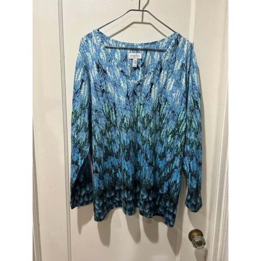 Denim & Co d&co 1X blue pattern neckline shirt